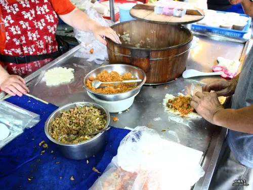 台南飯糰／30年無招牌老店／傳統古早味／早鳥限定賴床吃不到／在地人從小吃到大／銅板美食小資族最愛－「陳家飯丸」