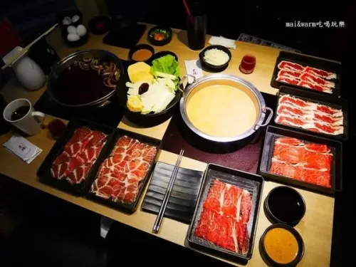 【桃園中壢】本燔野菜農場~肉片/壽喜燒吃到飽，還有其他湯頭可以選擇