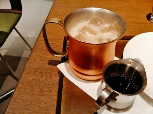 【上島珈琲店 誠品站前店】UCC｜台北車站M4出口咖啡廳｜免服務費免費WiFi｜寬敞舒適大空間