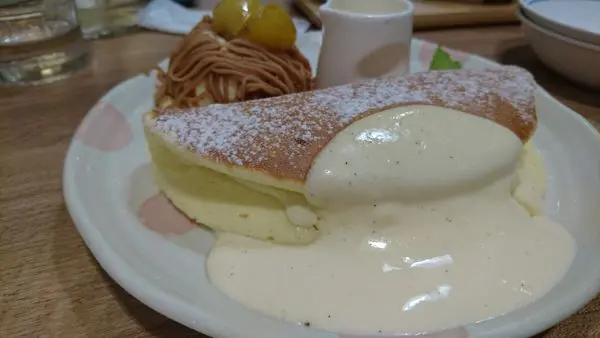 【台中】雲朵般、綿密細緻的鬆餅、起司瀑布，高雄人氣鬆餅，在台中開幕囉『woosaパンケーキ 屋莎鬆餅屋』(內含MENU