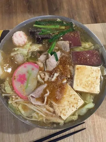  【食】新北--土城鍋太爽小火鍋店，乾淨明亮，東西也好吃