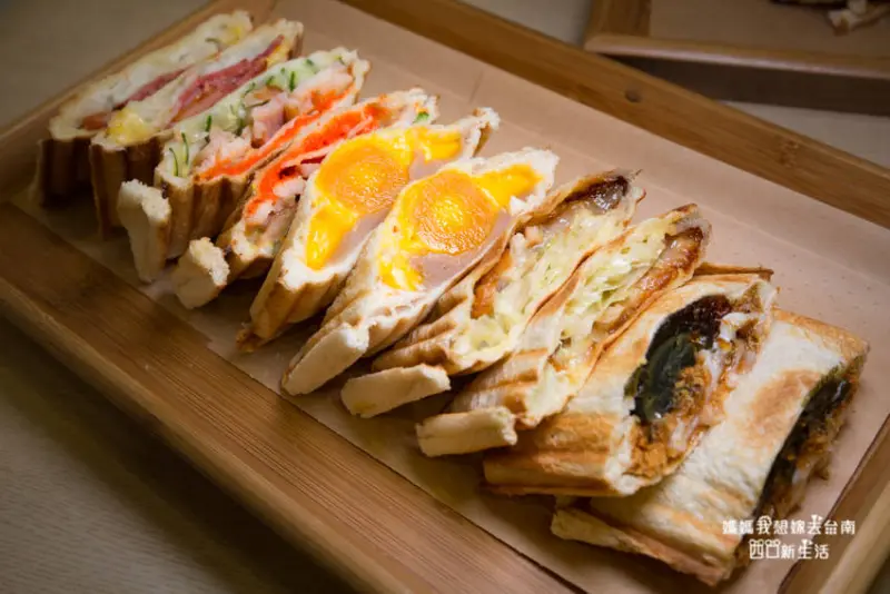 【台南美食】台南宵夜推薦，多種口味的手作熱壓吐司!!T&F 手作吐司 - 媽媽我想嫁去台南。四口的新生活!!