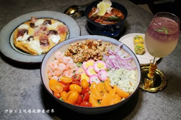 信義區美食/IG打卡/花牆『VA VA VOOM(誠品信義店)』捷運市政府站/調酒/聚餐