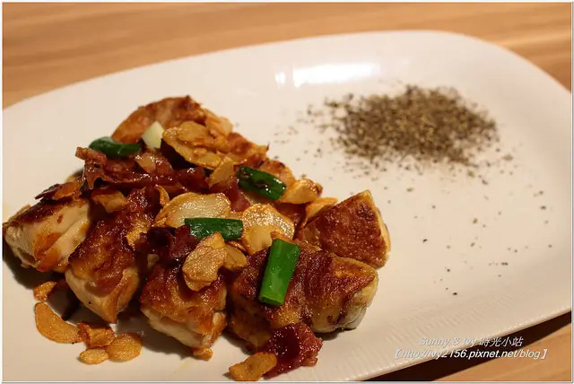 【新北板橋食記】范師傅鐵板創意手作料理。保持食材的美味，不用過多的醬汁調味