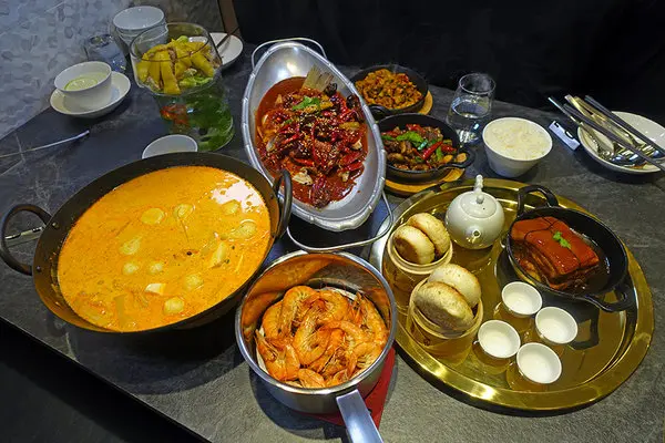 飯BAR Station微風信義店，台北信義區美食推薦，讓人邊吃邊玩樂的中菜西吃創意料理