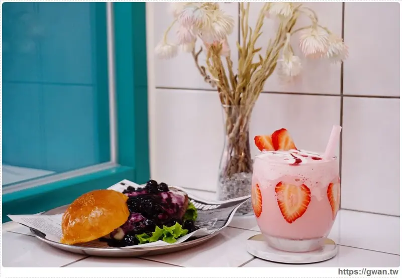 咖樂 Show the Color | 一秒飛到首爾的韓風咖啡廳，夢幻早午餐好拍又好吃