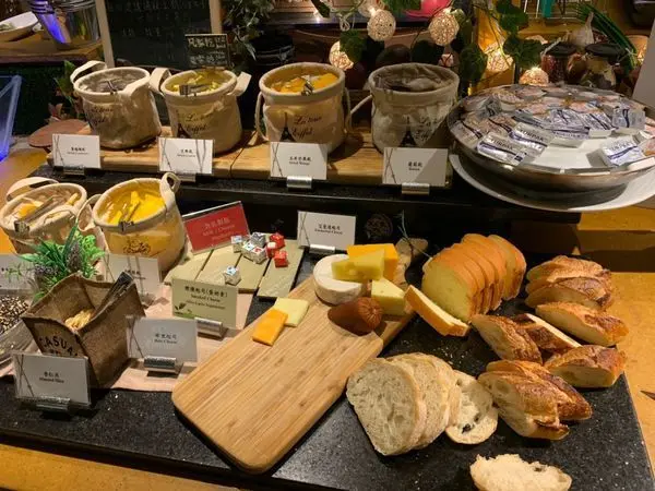 20190525@台南遠東香格里拉飯店晚餐buffet 甜點比較強...