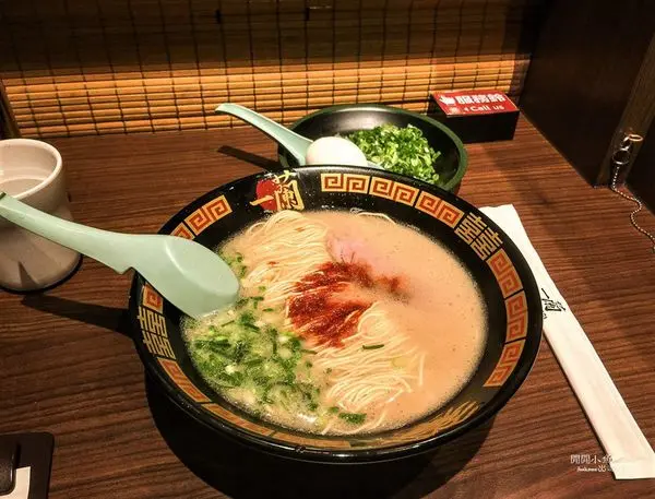 [信義區餐廳]。一蘭拉麵 ICHIRAN。台灣台北本店, 九州博多天然豚骨拉麵, 捷運象山站, 市政府站
