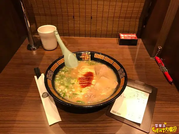 【台北信義超人氣拉麵推薦】一蘭拉麵菜單價位大公開！連排300小時人龍不中斷的人氣拉麵～台北捷運紅線象山站美食小吃旅遊景點推薦！