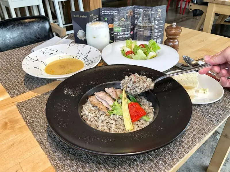 台南美食【X Dining艾克斯義式餐酒館】成大巷弄內的義式質感餐廳 台南東區|台南餐酒館|巷弄美食 | 小白只饗ㄔ美食