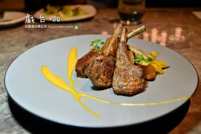 戲台咖 Theater Cafe-戲台酒館(中正紀念堂餐酒館)上演閉幕後演員後台的熱鬧日常,餐點好吃,週五還有Live爵士樂表演