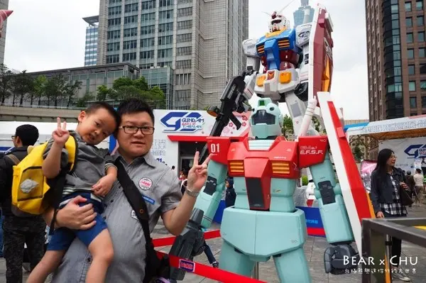 巨型鋼彈亞洲巡迴展台灣站・大男孩與小男孩都無法抗拒        
      