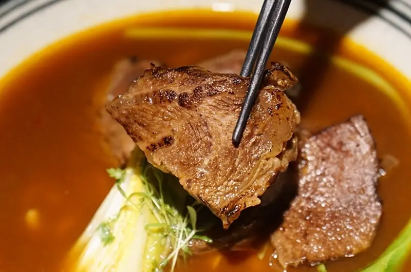 古蹟化身老屋餐廳，還連續兩年獲得米其林肯定，必點和牛牛頰麵!!