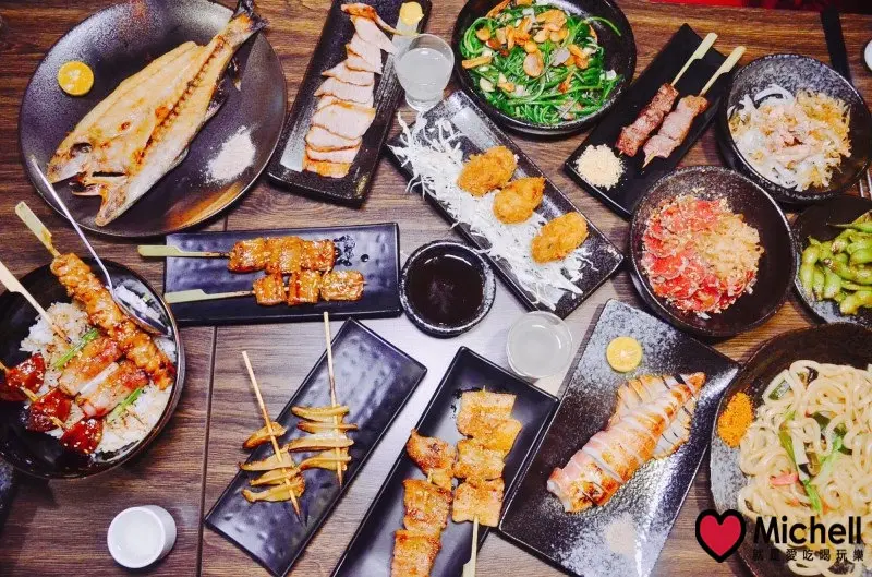 ❤️新北板橋/江子翠捷運站居酒屋❤️後樂園町日式大眾居食屋--江翠店：板橋深夜食堂，日式懷舊氛圍，讓三五好友度過歡樂的夜晚!!尚青的迪這啦!!