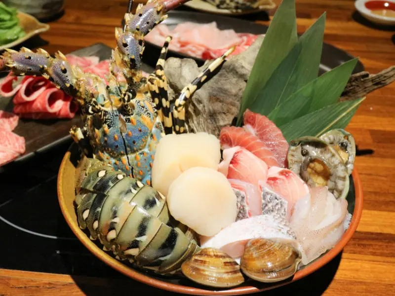 冬季戀歌【鮨一の鍋】雨在下，風在吹，溫暖在這裡