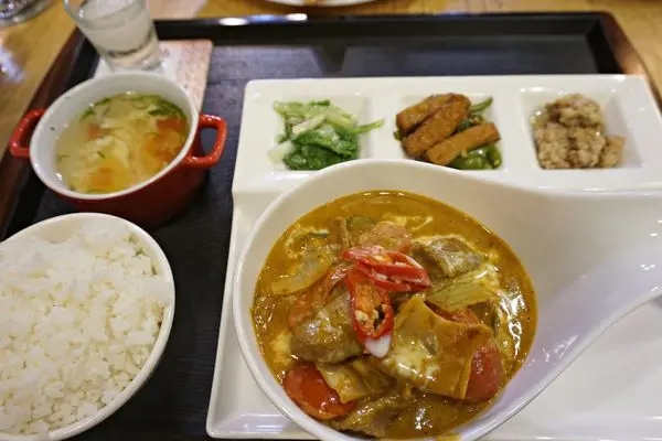 【脈脈食舖】主餐味道精準但價位偏高