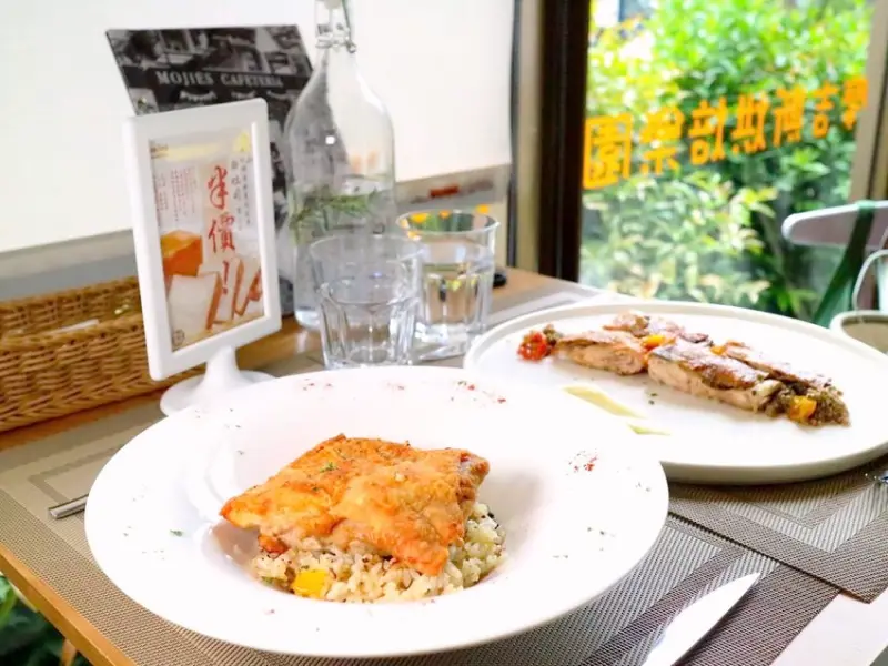 摩吉斯烘焙樂園Mojies BakingLand：台中大坑商圈新景點，義法創意料理/早午餐/麵包餅乾/烘焙用具/手作教室｜享食.樂購.玩體驗 - 進食的巨鼠