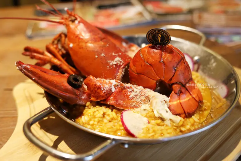 台中西屯│龍波斯特台中禮客旗艦店-FB和IG新打卡話題.從台北夯下來的龍蝦大餐.台中浮誇系餐廳再一家 - 藍色起士的美食主義