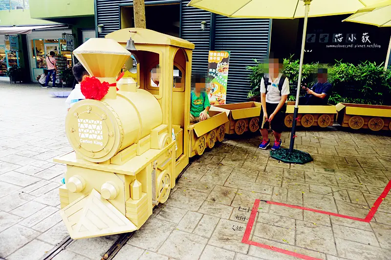 紙箱王(南投車程店)。南投車程必去景點之一，超有創意的紙品創作，紙藝世界地景，大開眼界，顛覆你的印象，獨創紙火鍋，吃美食也極致創意!