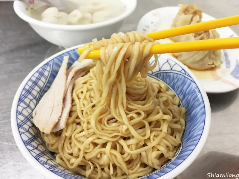 【台南】北區 ★ 原大菜市肉包輝意麵 - 屹立一甲子的好味道