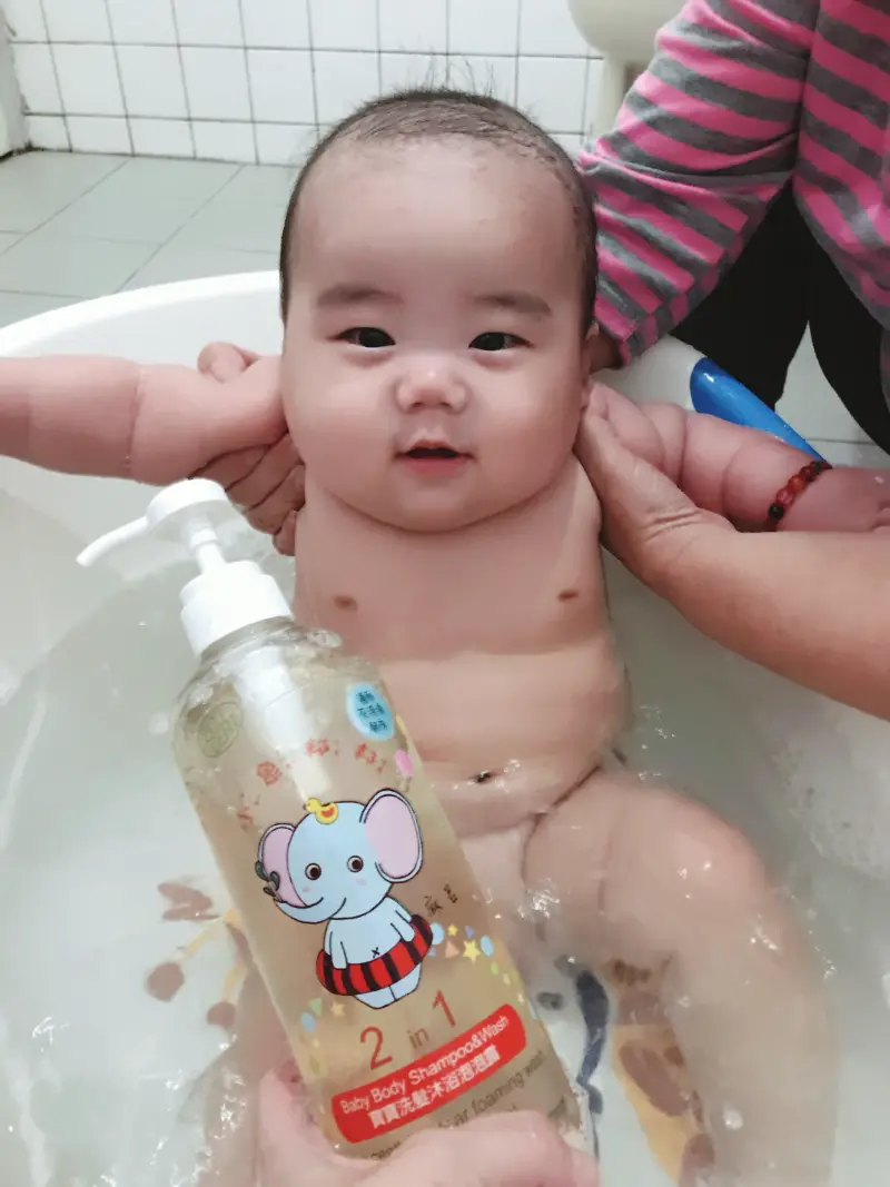 Moori暮里寶寶洗髮沐浴泡泡露+每日保濕乳液((邀稿))