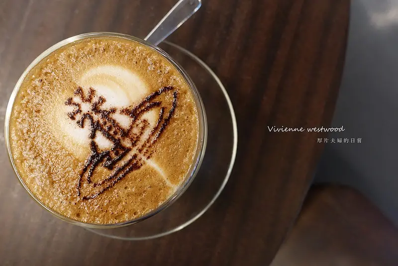 食台北｜Vivienne Westwood cafe，品嘗少女心中的龐克夢！/ 忠孝敦化