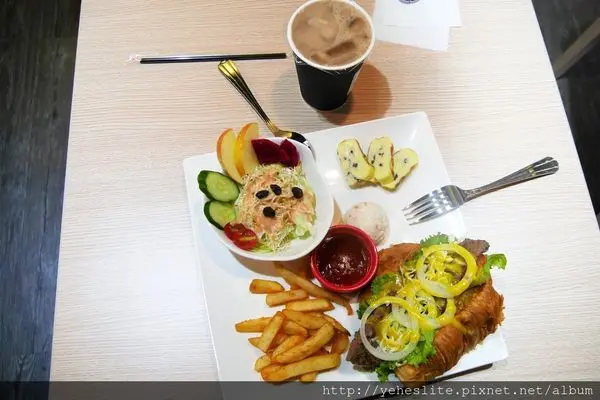 霍爾廚房早午餐-從傳統中西式早餐餐點中找到Free Style的無限趣味