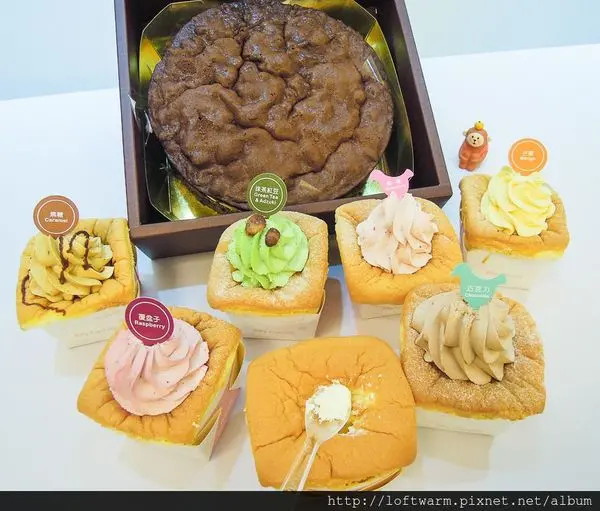 新竹好吃戚風蛋糕專門店推薦 艾立蛋糕東大店Elly Family 綜合聖代戚風蛋糕 72%古典巧克力蛋糕 歐式麵包 生日蛋糕 彌月禮盒!!