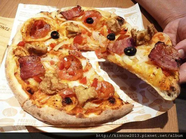 美味的貝殼烤麵與清爽的莓果甜星-堤諾比薩 Tinos Pizza Café-板橋府中門市体驗心得
