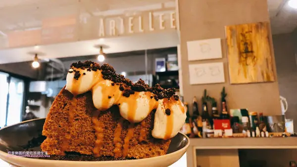 [台北大安區]逛累了嗎？東區巷弄特色小店ARIELLEECAFE李氏咖啡～沒訂位要靠運氣