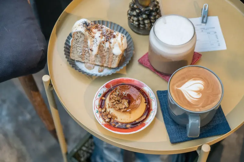 ig上被譽為神級布丁的東區隱藏版咖啡店｜李氏．café｜好吃義大利麵｜忠孝敦化巷弄咖啡｜夜晚lounge風好喝調酒