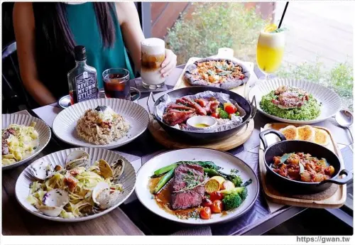 黑浮咖啡『山海盛饌』新菜單上市，7月底前點主餐加肉類再贈100現金券！ - 吃關關