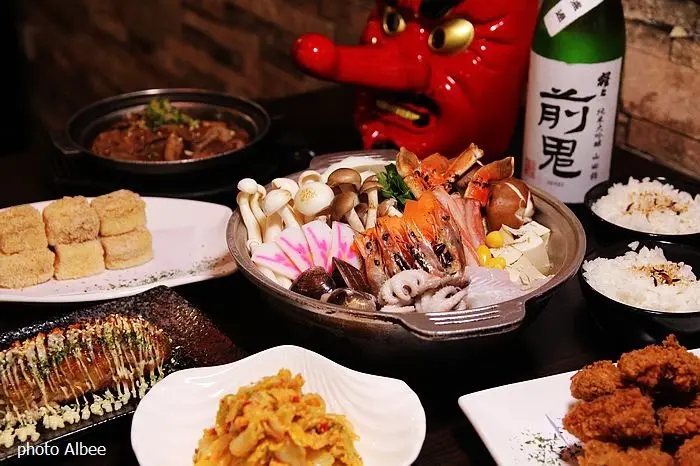 台南 永康區 午間定食｜居酒屋 聚餐新選擇，水軍鍋好澎湃啊！！『妖鬼怪  飯館  酒場』