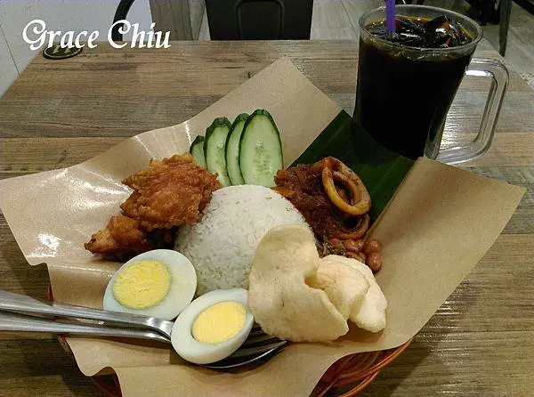 池先生 Kopitiam 公館店～椰漿飯香氣濃郁，雙主菜搭配美味盡享