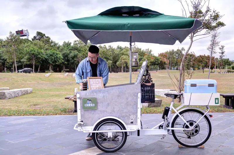新竹竹北｜晨良甜點小餐車 ･ 洛神紅莓蛋糕擄獲妳的心