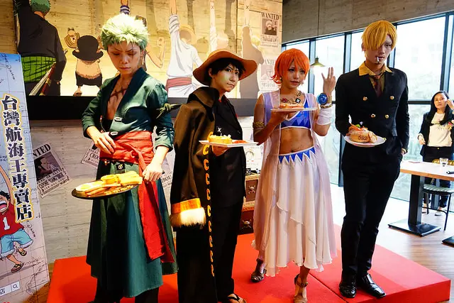 台中美食~新店報報 台灣航海王專賣店台中店旗艦店11/11引爆一中商圈 結合主題餐廳以魯夫、索隆、娜美、騙人布、香吉士、喬巴等人為構想的午茶輕食 一起航向偉大的航道吧!!