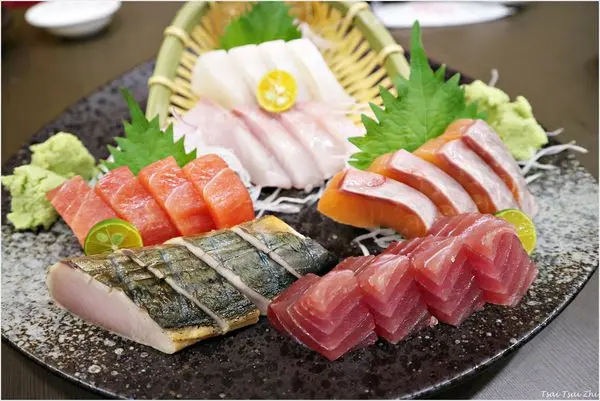 [新北三重]銀屋日式料理本舖GIN YA|食材新鮮，料理用心的日式料理|特選生魚片、炸蝦天婦羅、透抽鹽烤、手卷、握壽司(近三重商工)