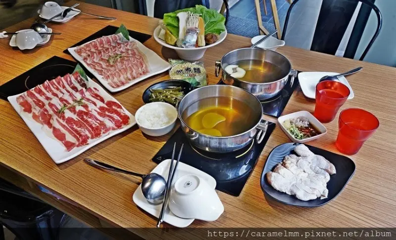 【新竹北區】言初鍋物 工業風裝潢 多款湯頭 飲品.冰淇淋.自助吧檯 無限量供應 不收服務費 新竹火鍋 新竹美食 推薦 近新竹大遠百