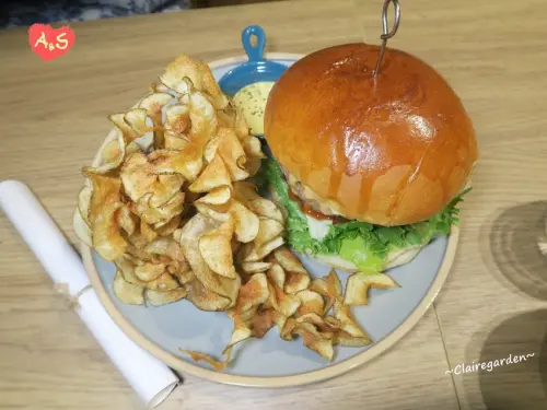 台北 捷運松江南京 青沐初食~超浮誇捲捲薯片，天后也愛文青小店