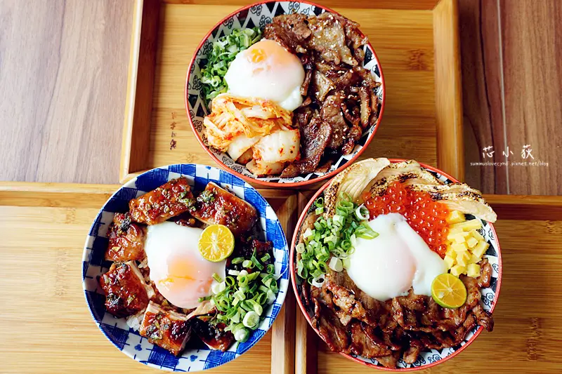 食勝丼屋 燒肉丼。188元起燒肉丼飯，滿滿一碗肉，店內味噌湯、關東煮、飲料、冰沙無限享用，平價燒肉丼飯就是要你花少錢吃飽飽!