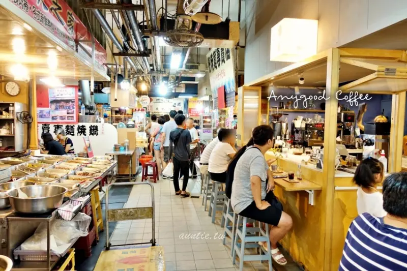 【基隆】多好咖啡店 傳統市場裡飄著咖啡香 仁愛市場文青風咖啡廳 - 水晶安蹄 不務正業過生活