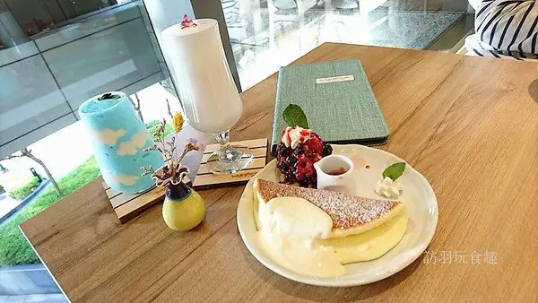 雲の鬆餅woosa屋莎鬆餅台北京站店鬆軟不誇張另附唐揚炸雞咖哩飯