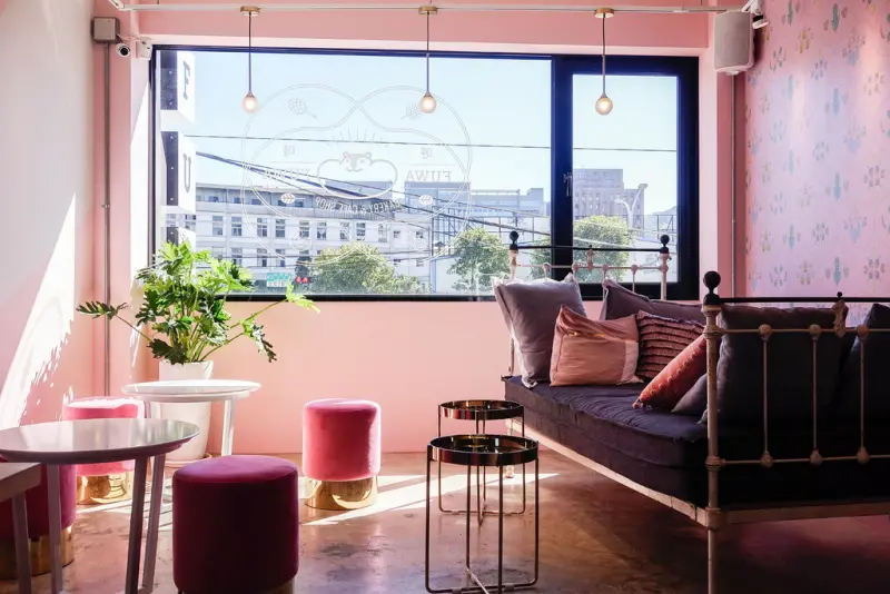 FUWA CAFE Ｘ魔王 新北土城區 工業區裡竟然有一處粉紅泡泡咖啡廳 韓系咖啡廳 有咖啡有麵包不限時咖啡廳 捷運永寧站 內文有店家資訊與菜單