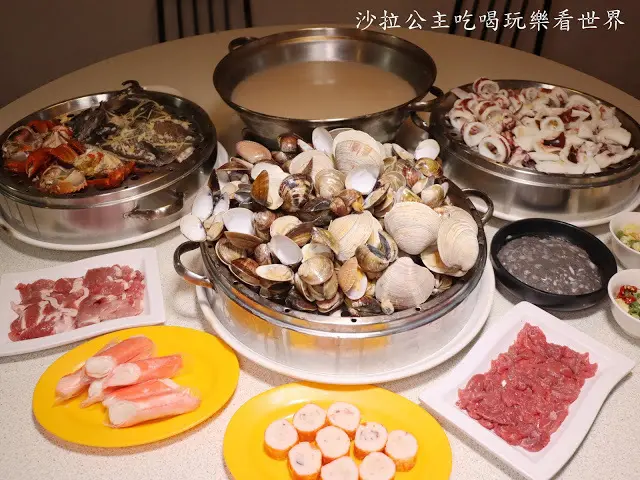 海鮮擂台夾好夾滿/新莊火鍋『新莊二月牌沙茶爐』海鮮塔