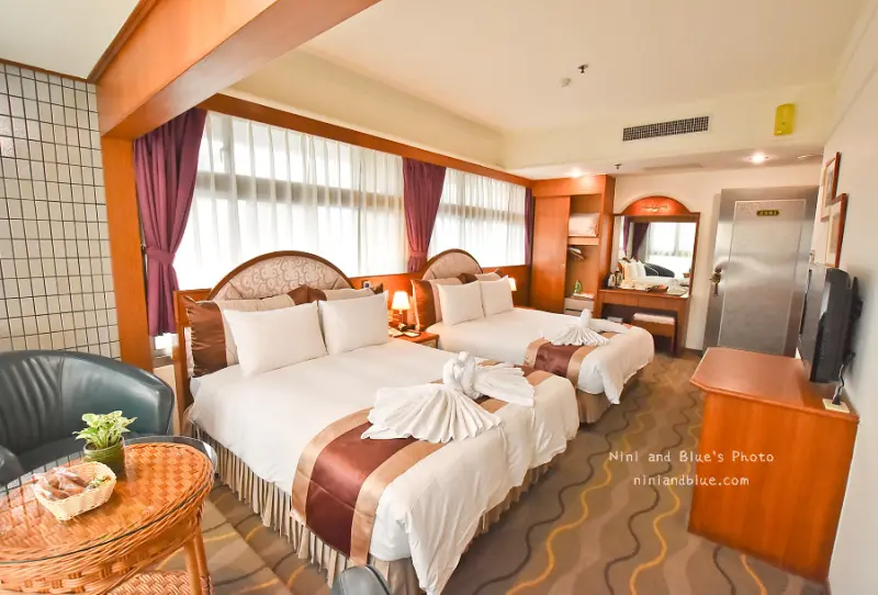 豐家大飯店 澎湖三星級旅店 有浴缸、熨斗、機場接送、免費腳踏車租借 - Nini and Blue 玩樂食記