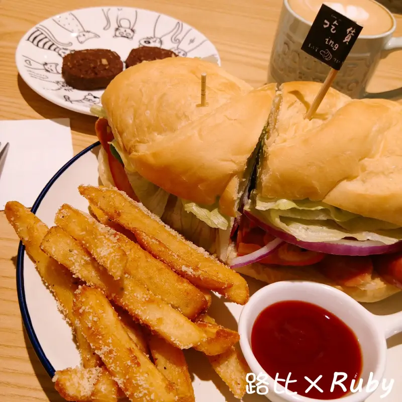 【新北市新店區 / 早午餐】吃貨ing咖啡早午餐~從早到晚都吃得到早午餐