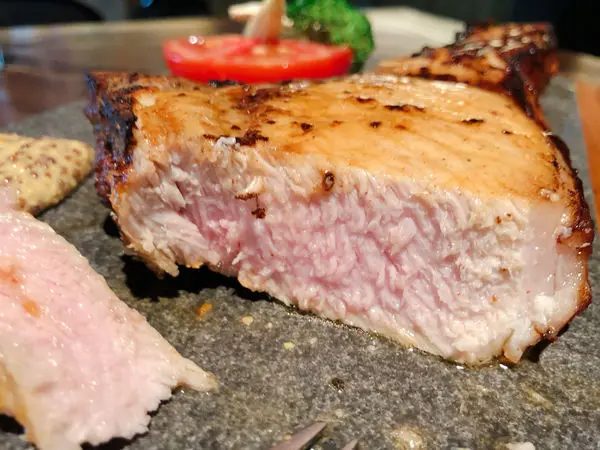 台北美食/忠孝敦化站 好米亞義法餐酒館 戰斧豬排 甜點香蕉派