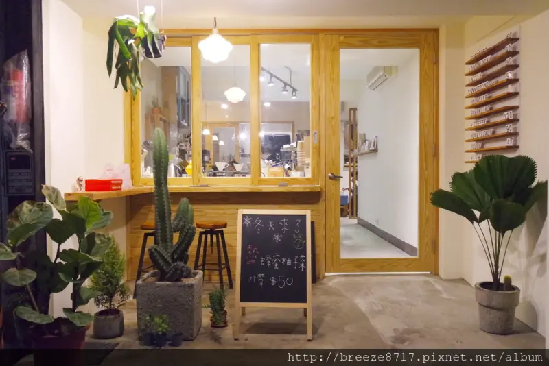 墨啡商行。 Melfee Express∣暗藏七張捷運站巷弄咖啡小店【新北市新店區】