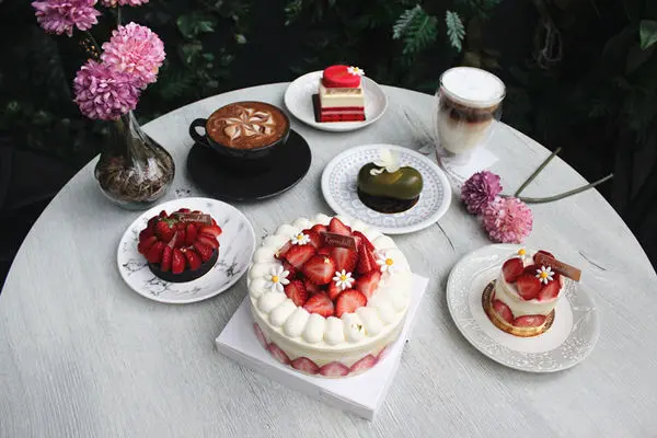 台中美食｜RivenDell瑞文戴爾手作甜點-超浪漫玻璃屋，優雅下午茶首選