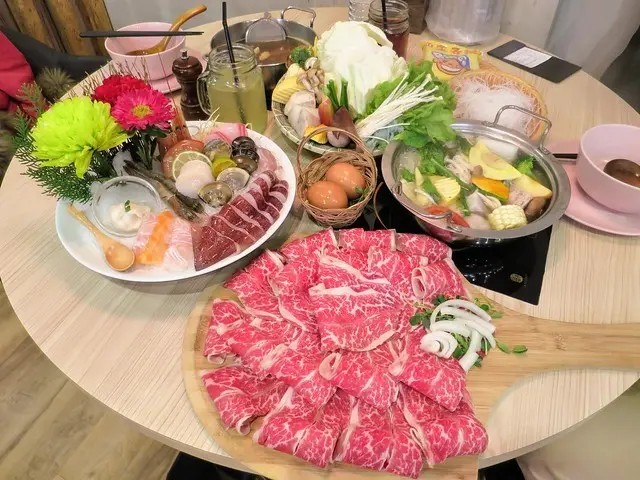 【台北士林火鍋】牛棒碗安GOBO精緻鍋物，主打自熬老母雞湯底，飲料和霜淇淋無限續，當月壽星用餐還會贈送肉品!